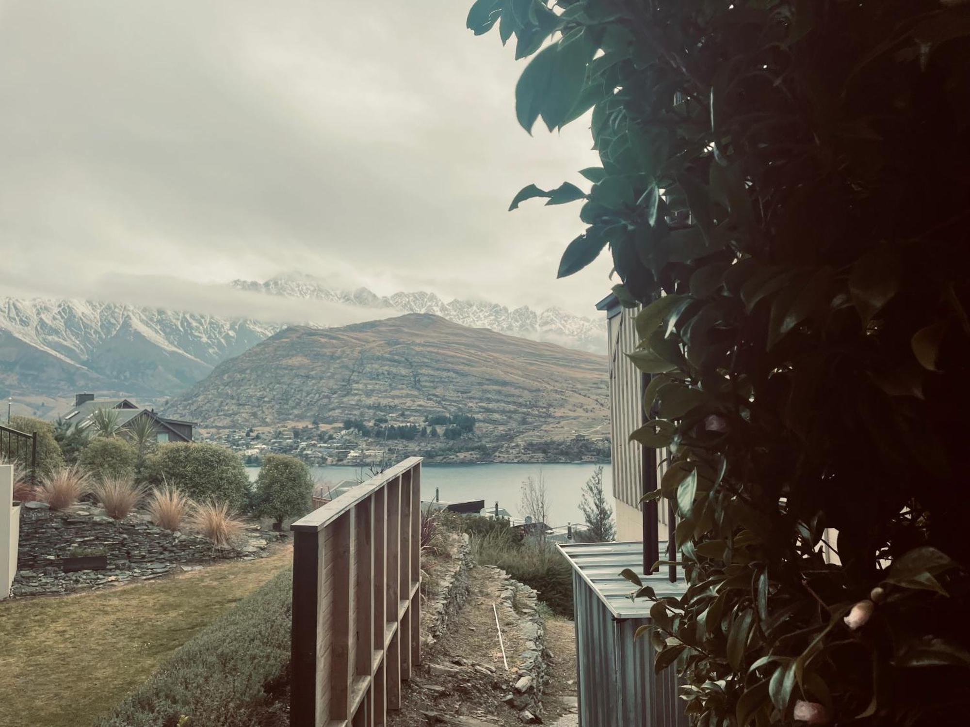Ming'S Lakeside Goldleaf Suites Queenstown Luaran gambar