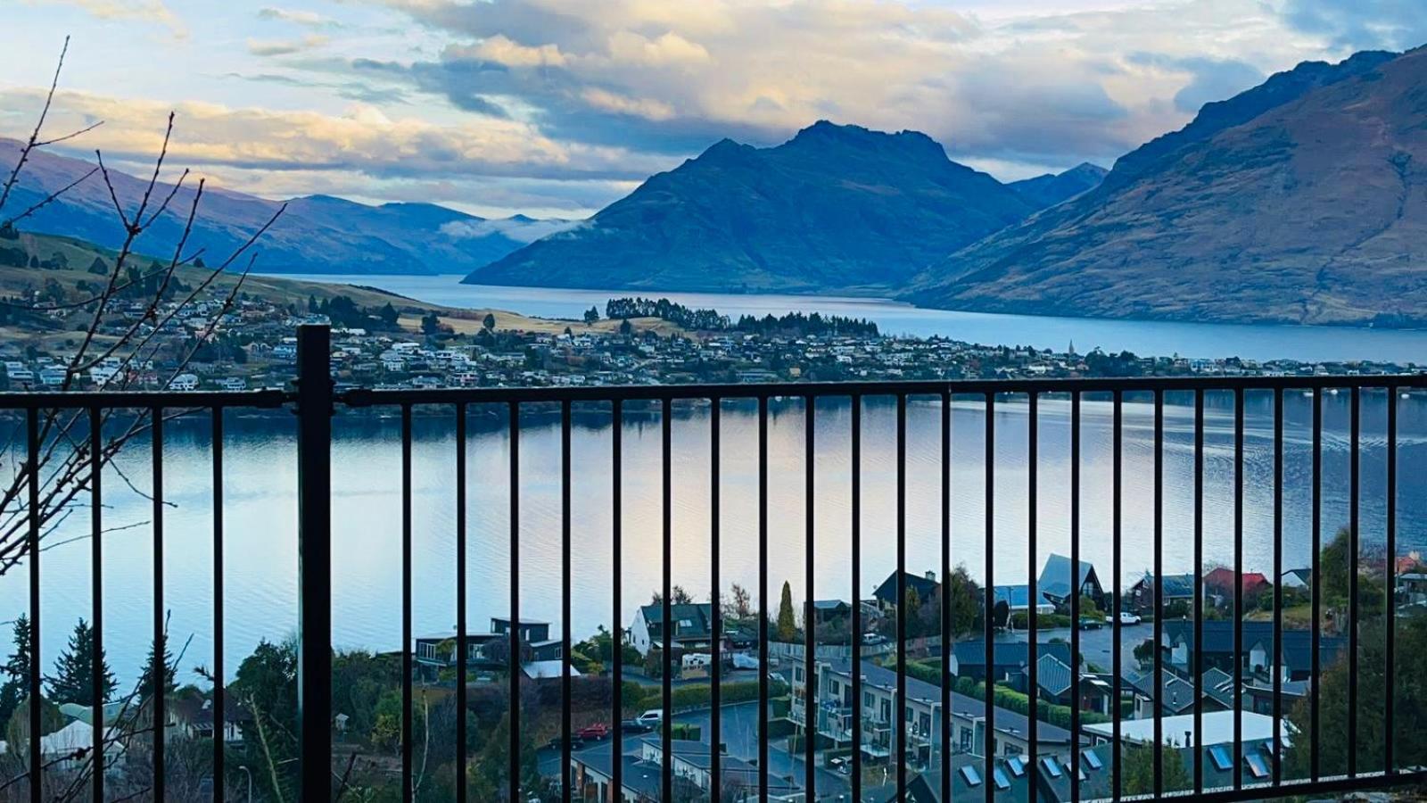 Ming'S Lakeside Goldleaf Suites Queenstown Luaran gambar